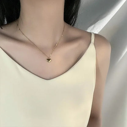 Mila Ketting met Hartjeshanger, Fijne Schakel & Tijdloos Ontwerp