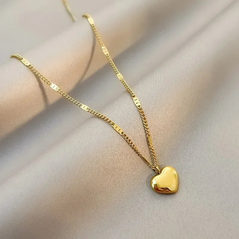 Mila Ketting met Hartjeshanger, Fijne Schakel & Tijdloos Ontwerp