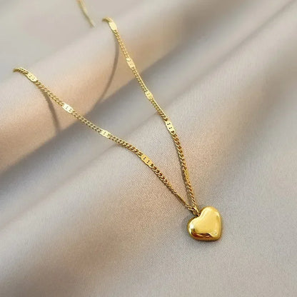 Mila Ketting met Hartjeshanger, Fijne Schakel & Tijdloos Ontwerp