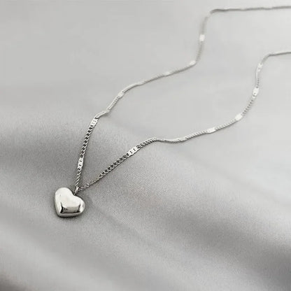 Mila Ketting met Hartjeshanger, Fijne Schakel & Tijdloos Ontwerp