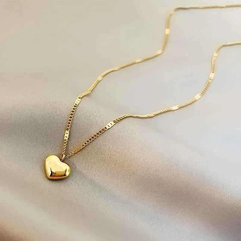 Mila Ketting met Hartjeshanger, Fijne Schakel & Tijdloos Ontwerp